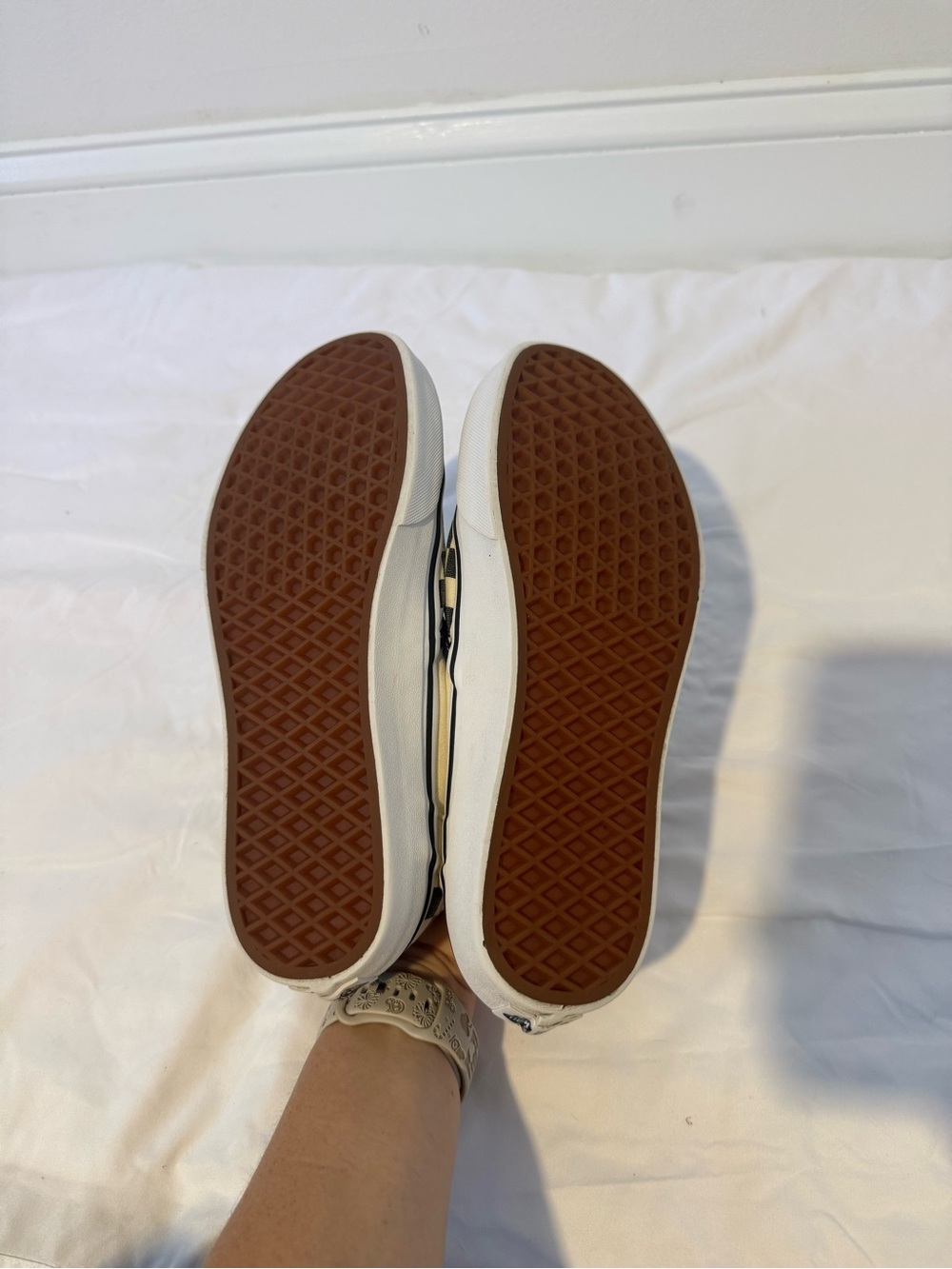 Vans Classic Slip-On Checkerboard Black White Women’s 10 Men’s 8.5 - Picture 5 of 7